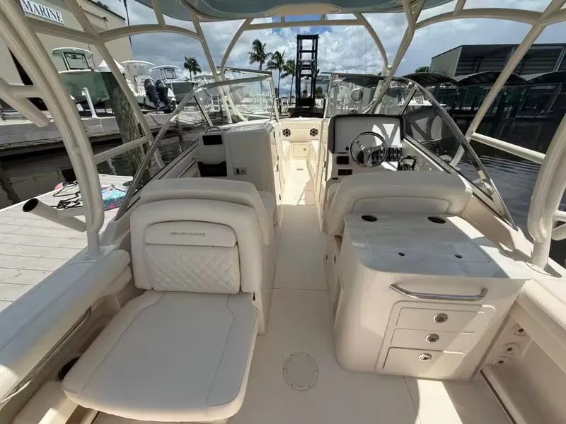 Slide: The Image of Grady-White Freedom 275 2026 - 7