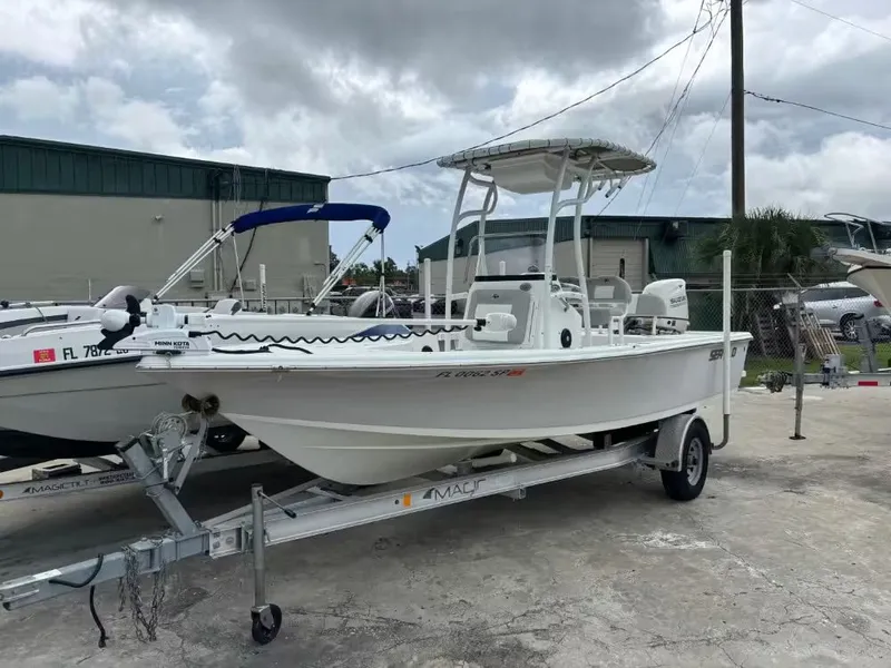 The Image of Sea Pro 208 CC 2019 - 1