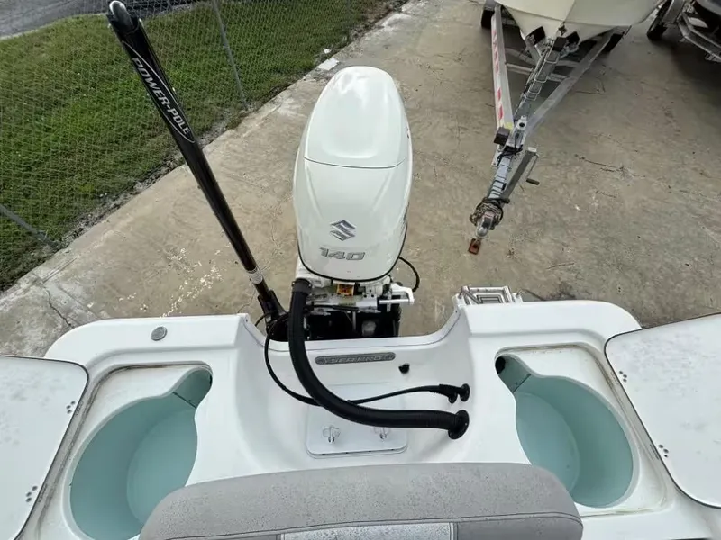 Slide: The Image of Sea Pro 208 CC 2019 - 8