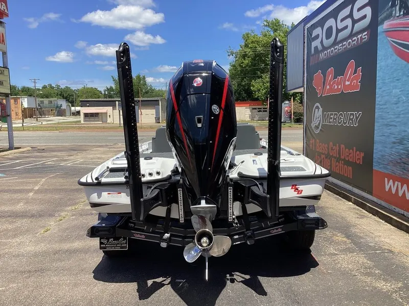 Slide: The Image of Bass Cat Cougar SP 2026 - 10