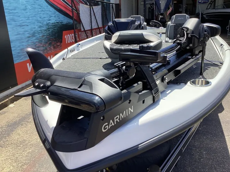 Slide: The Image of Bass Cat Cougar SP 2026 - 24