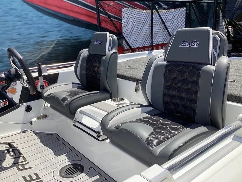 Slide: The Image of Bass Cat Cougar SP 2026 - 31