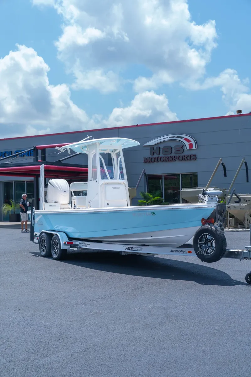 The Image of Pathfinder 2400 TRS 2022 - 1