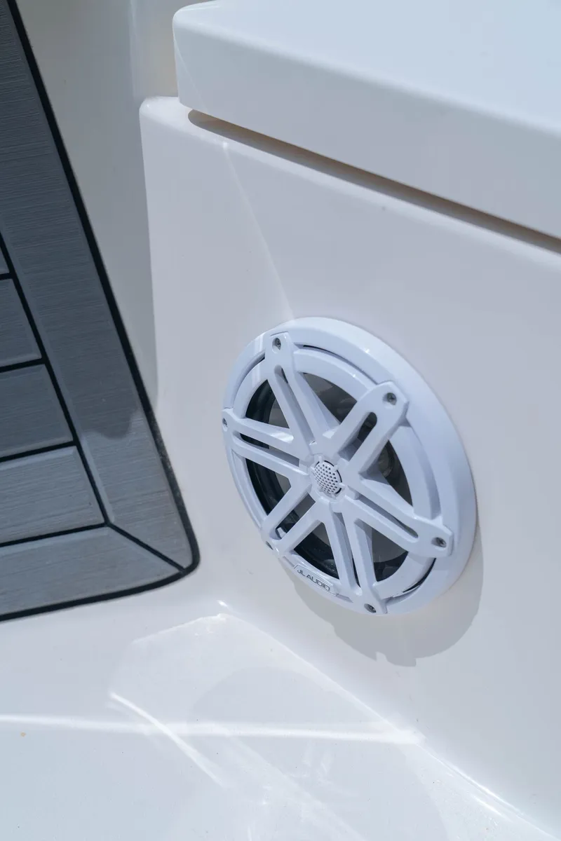 Slide: The Image of Pathfinder 2400 TRS 2022 - 22