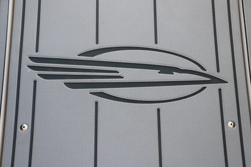 Slide: The Image of Chaparral 26 Surf 2025 - 43