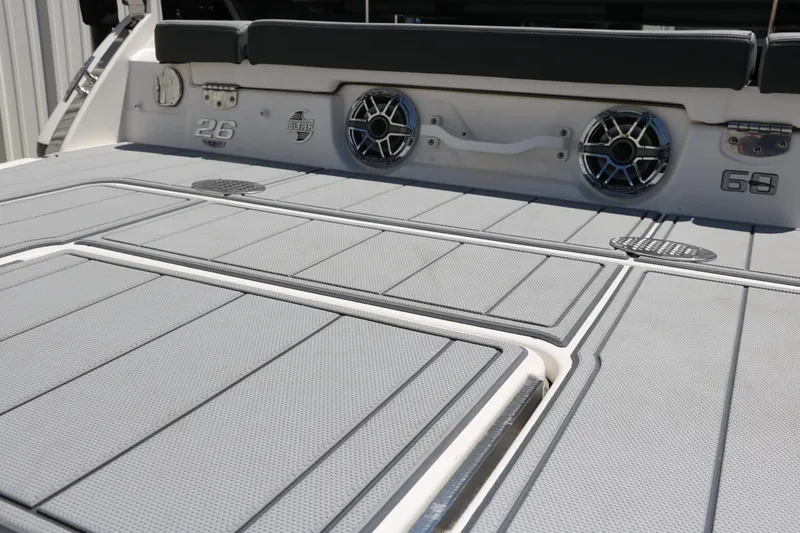 Slide: The Image of Chaparral 26 Surf 2025 - 12