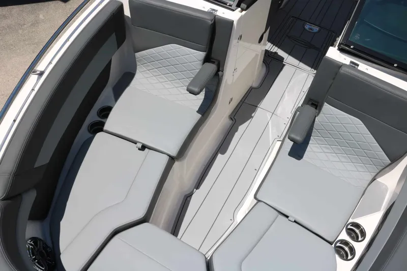 Slide: The Image of Chaparral 26 Surf 2025 - 20