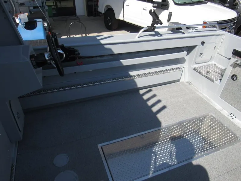 Slide: The Image of Hewescraft 240 Ocean Pro HT 2025 - 10