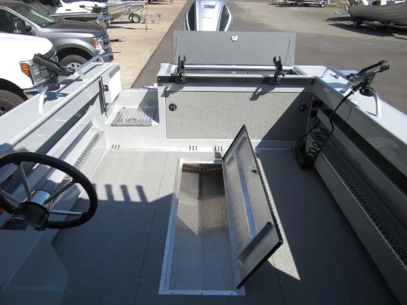 Slide: The Image of Hewescraft 240 Ocean Pro HT 2025 - 11