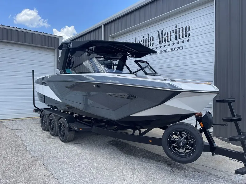 Slide: The Image of Nautique Super Air Nautique G23 2022 - 2