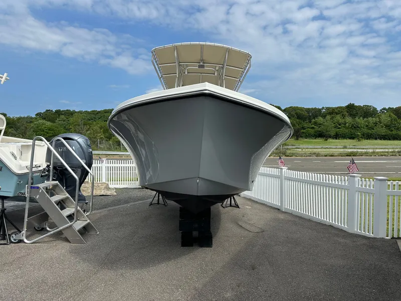 Slide: The Image of Parker 21SE Center Console 2018 - 4