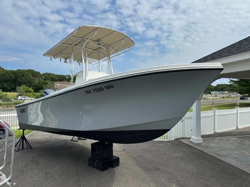 Slide: The Image of Parker 21SE Center Console 2018 - 6