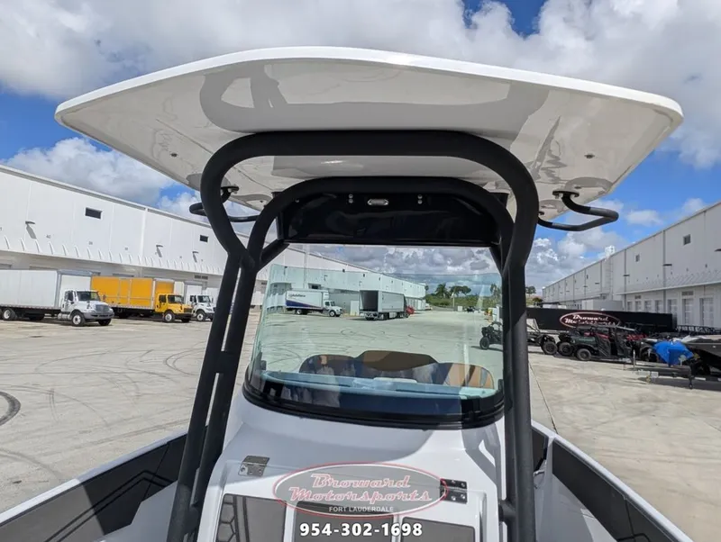 Slide: The Image of Scarab 255 Open LX 2026 - 37