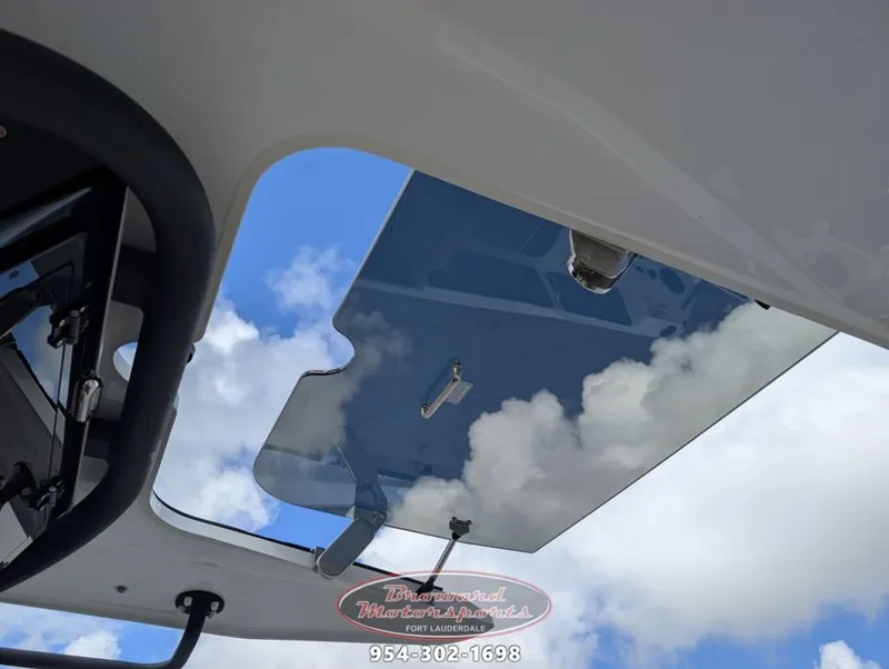 Slide: The Image of Scarab 255 Open LX 2026 - 41