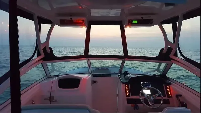 Slide: The Image of Robalo R247 Dual Console 2016 - 5