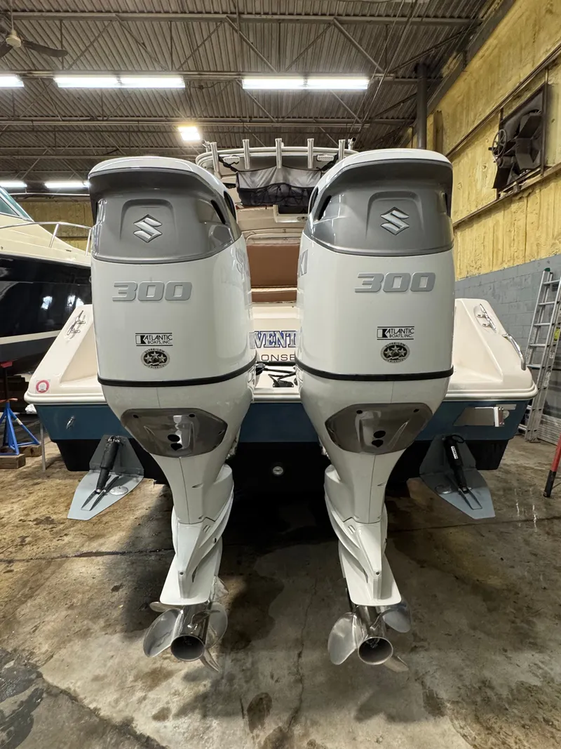 Slide: The Image of Cobia 312 Sport Cabin 2007 - 10