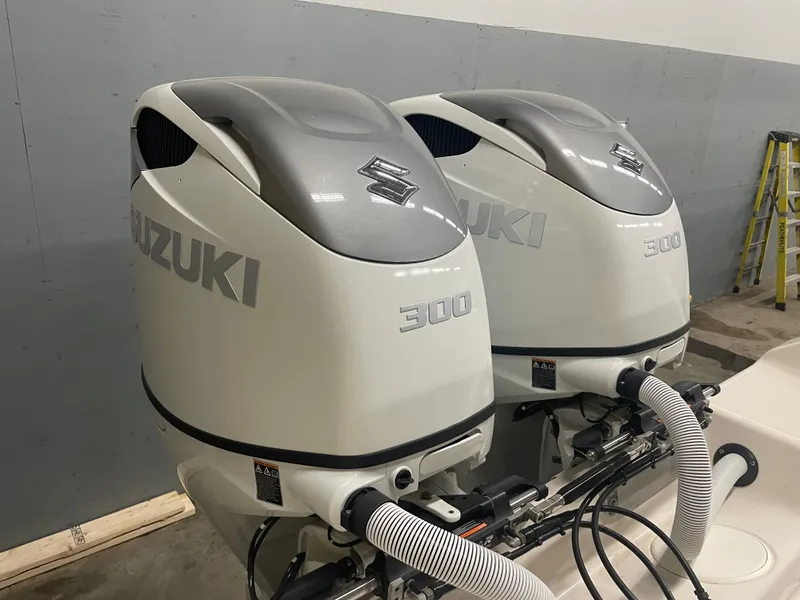 Slide: The Image of Cobia 312 Sport Cabin 2007 - 11