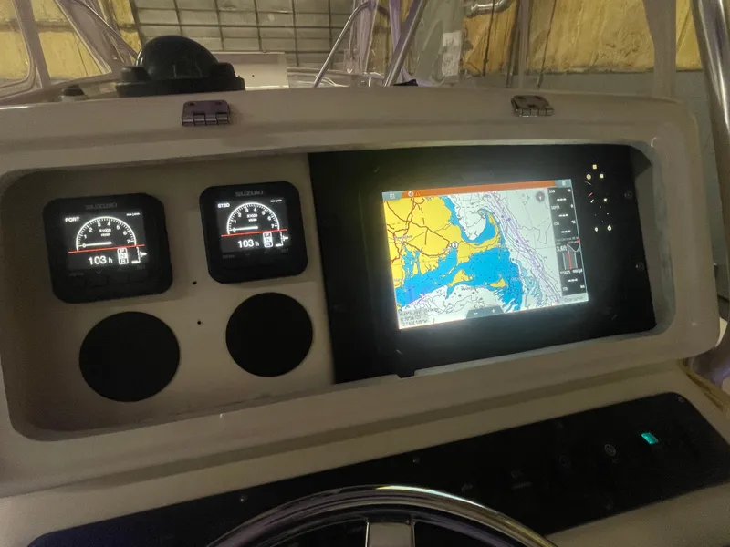 Slide: The Image of Cobia 312 Sport Cabin 2007 - 18