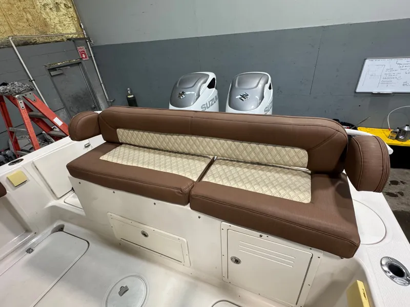 Slide: The Image of Cobia 312 Sport Cabin 2007 - 25