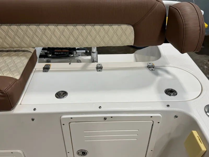 Slide: The Image of Cobia 312 Sport Cabin 2007 - 34