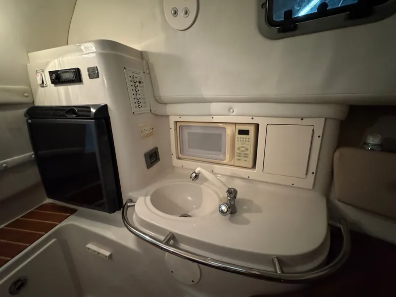 Slide: The Image of Cobia 312 Sport Cabin 2007 - 36