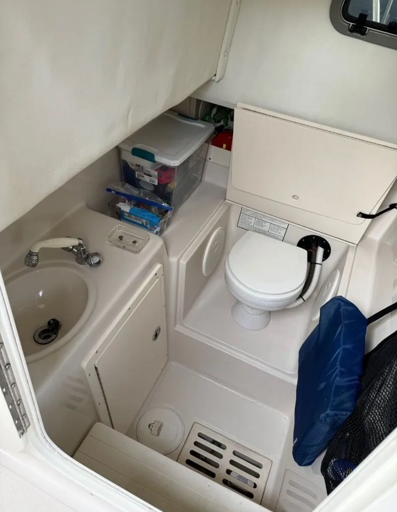 Slide: The Image of Cobia 312 Sport Cabin 2007 - 44