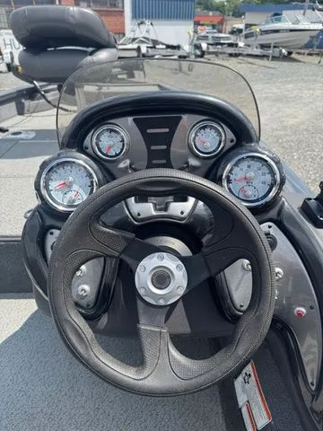 Slide: The Image of Tracker Pro Team 175 2019 - 4