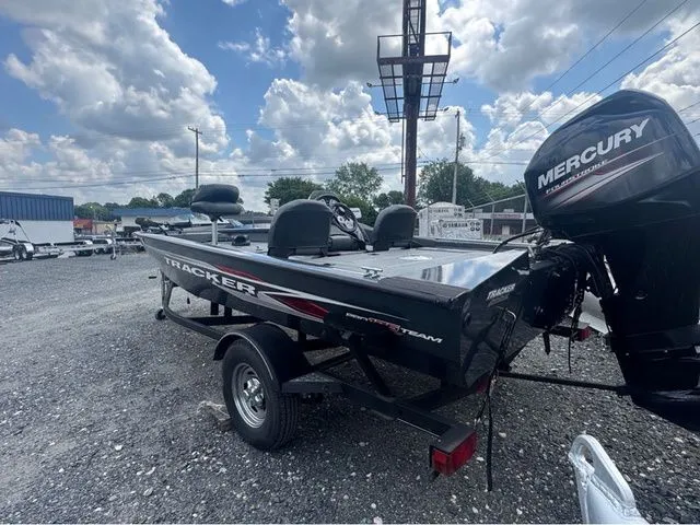 Slide: The Image of Tracker Pro Team 175 2019 - 9