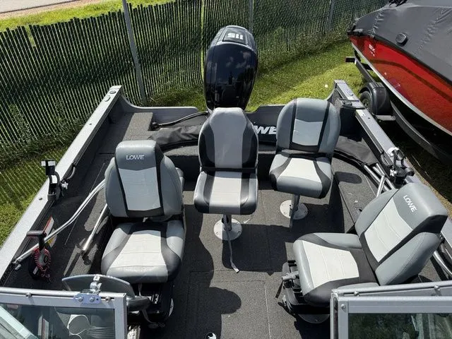 Slide: The Image of Lowe Fishing Machine FM 1710 Pro SC 2015 - 7