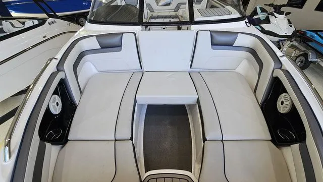 Slide: The Image of Yamaha SX240 2020 - 20