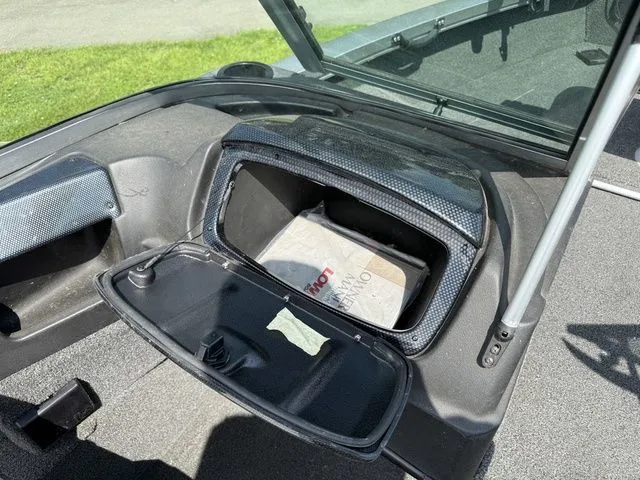 Slide: The Image of Lowe Fishing Machine FM 1710 Pro SC 2015 - 13