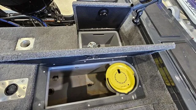 Slide: The Image of Tracker Targa V-18 Combo 2021 - 21