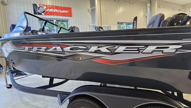 Slide: The Image of Tracker Targa V-18 Combo 2021 - 29