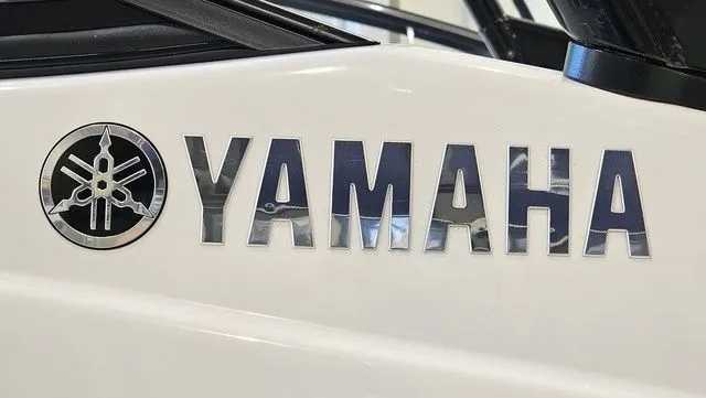 Slide: The Image of Yamaha AR 195 2017 - 27
