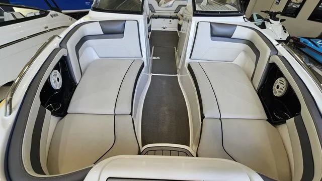 Slide: The Image of Yamaha SX240 2020 - 18