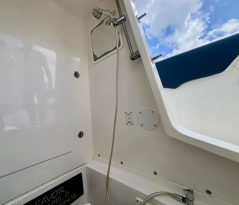 Slide: The Image of Midnight Express 39S Cuddy 2007 - 50