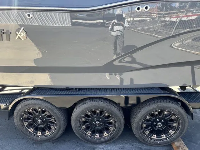 Slide: The Image of MasterCraft X24 2021 - 6