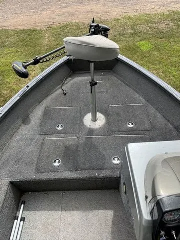 Slide: The Image of Tracker Pro Guide V-16 SC 2018 - 9