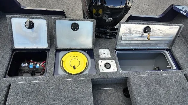 Slide: The Image of Tracker Pro Guide V-175 Combo 2024 - 18