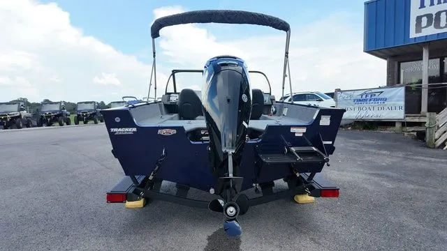 Slide: The Image of Tracker Pro Guide V-175 Combo 2024 - 22