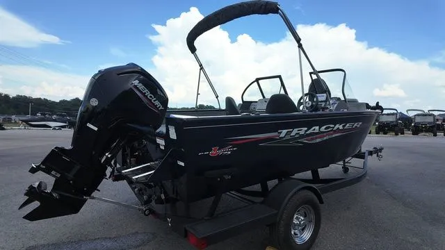 Slide: The Image of Tracker Pro Guide V-175 Combo 2024 - 5