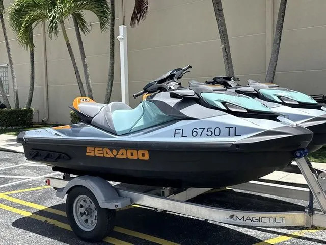 Slide: The Image of Sea-Doo GTI SE 130 IBR 2023 - 4