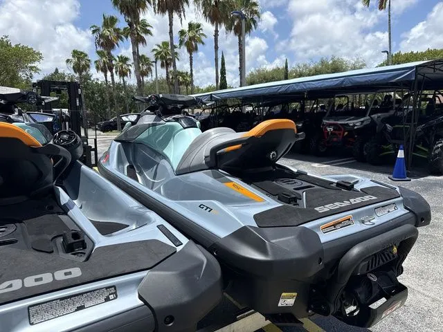Slide: The Image of Sea-Doo GTI SE 130 IBR 2023 - 6