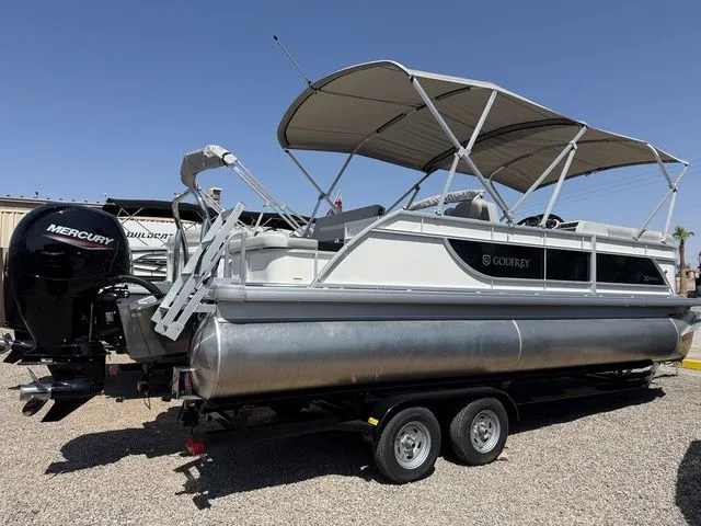 Slide: The Image of Godfrey EX2286SFLX 2026 - 3