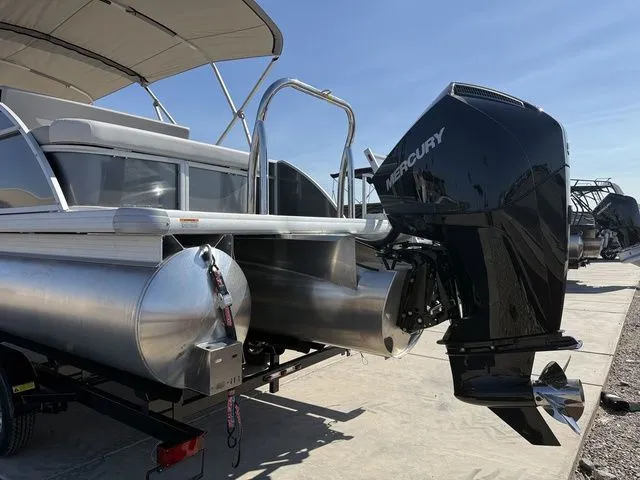 Slide: The Image of Godfrey EX2286SFLX 2026 - 9