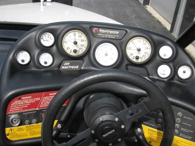 Slide: The Image of Correct Craft Ski Nautique 1993 - 11