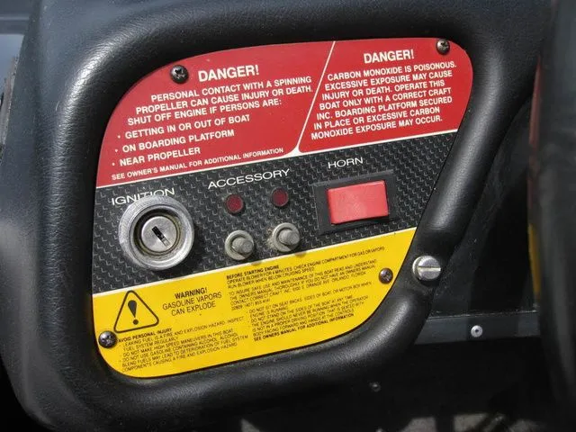 Slide: The Image of Correct Craft Ski Nautique 1993 - 12