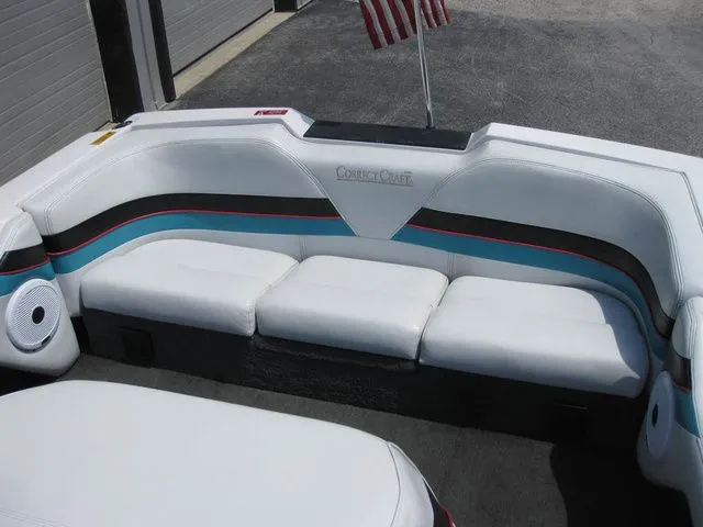 Slide: The Image of Correct Craft Ski Nautique 1993 - 20