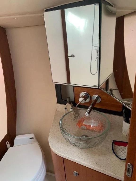 Slide: The Image of Master Stateroom Head - 22