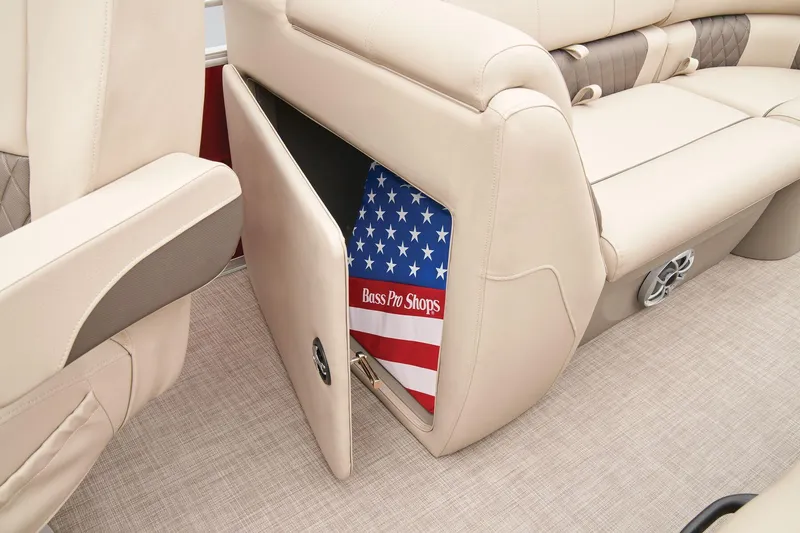 Slide: The Image of Sun Tracker Party Barge 22 RF DLX 2024 - 39